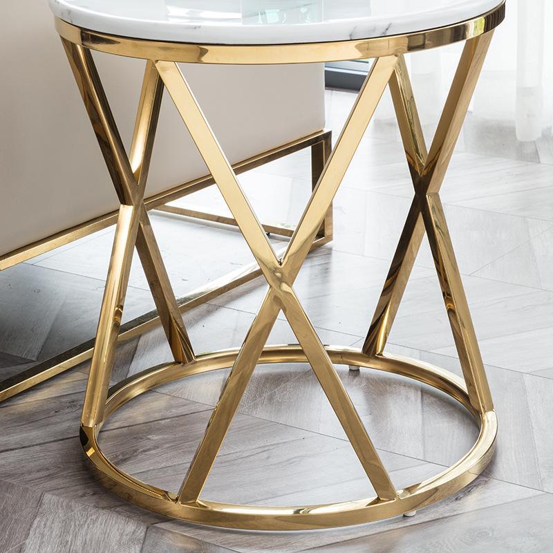 TABLE MODERNE