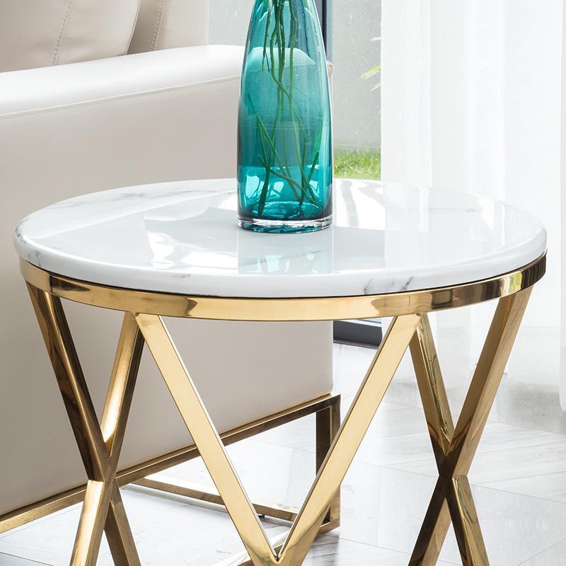 TABLE MODERNE