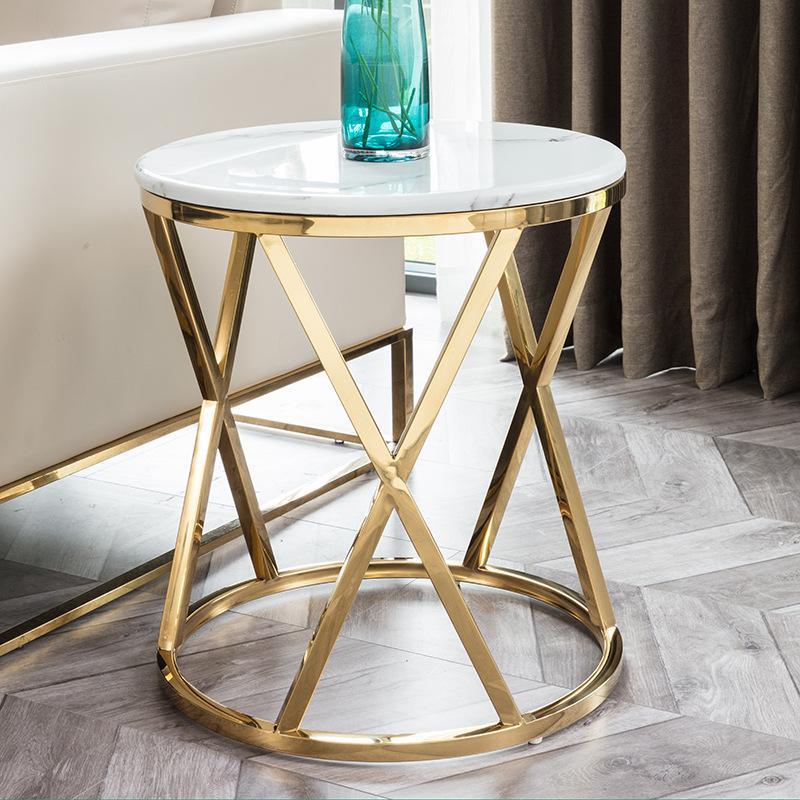 TABLE MODERNE